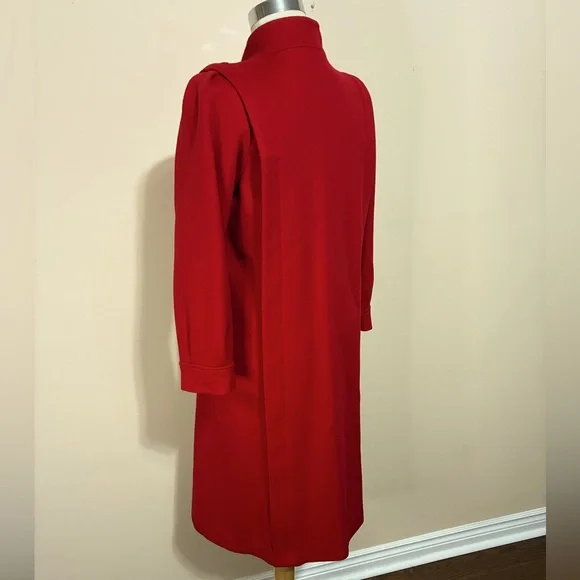 Irving Posluns Women’s Vintage Wool Overcoat - Picture 5 of 11